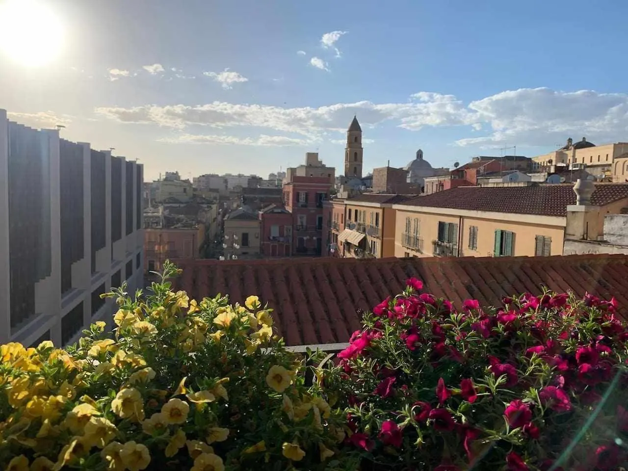 Апартаменты My Exclusive Cavour Loft Da Sogno A Кальяри Италия