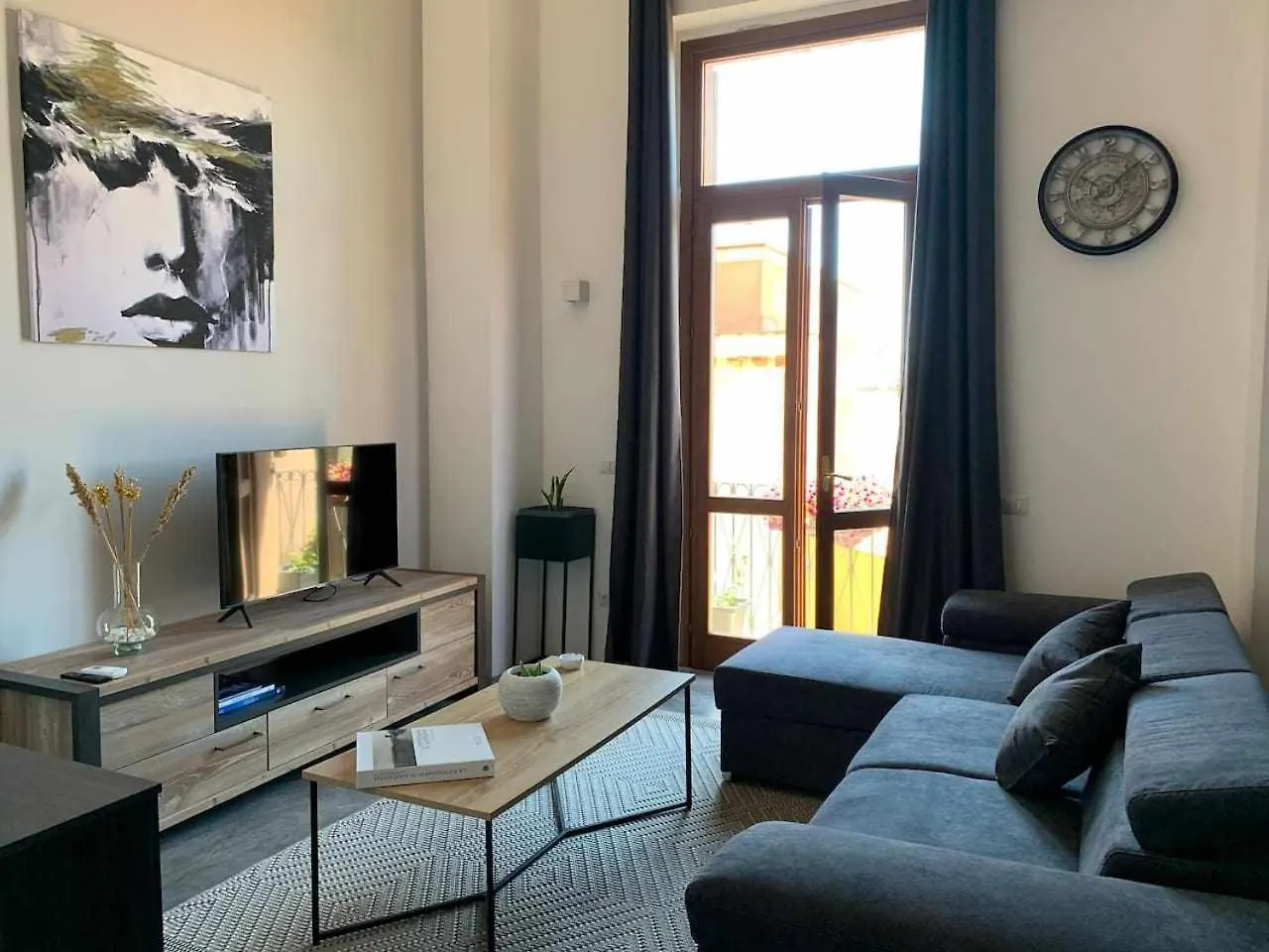 Апартаменты My Exclusive Cavour Loft Da Sogno A Кальяри Италия