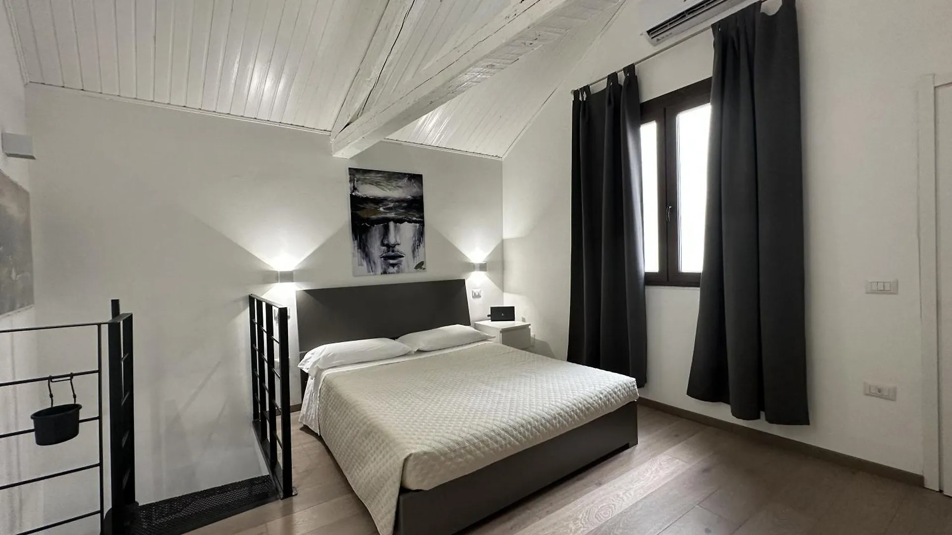 Апартаменты My Exclusive Cavour Loft Da Sogno A Кальяри 0*,  Италия